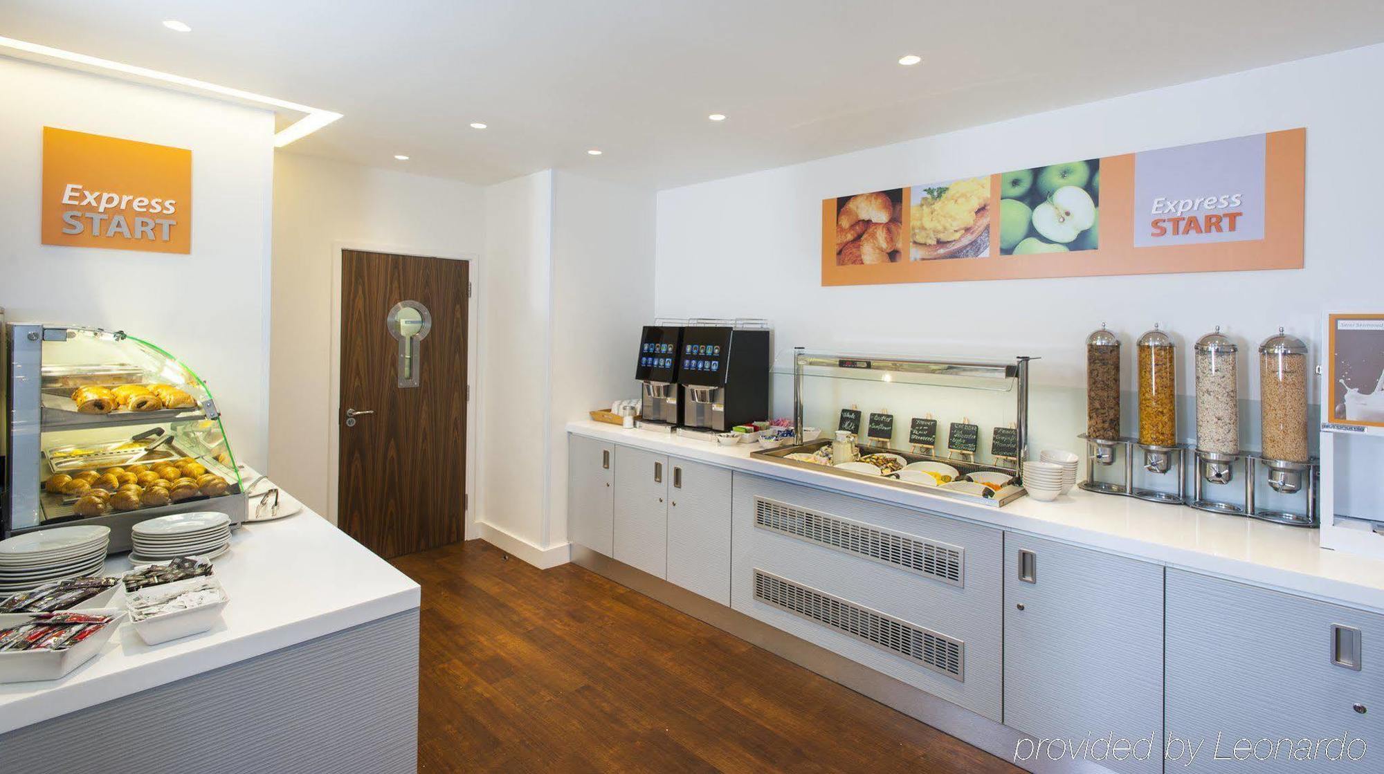 Holiday Inn Express London - Vauxhall Nine Elms, An Ihg Hotel מראה חיצוני תמונה