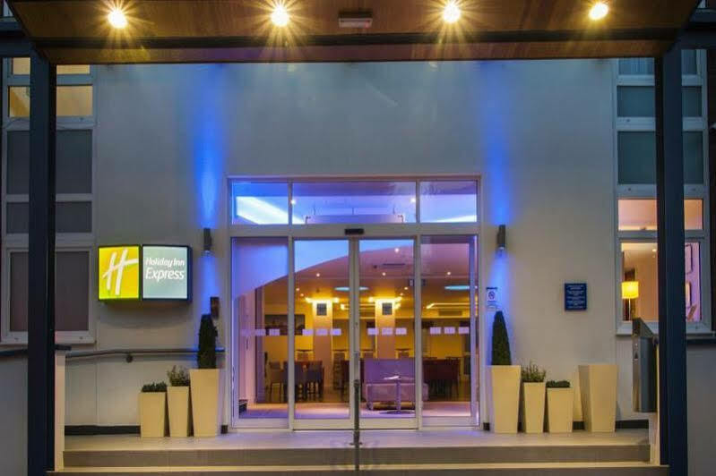 Holiday Inn Express London - Vauxhall Nine Elms, An Ihg Hotel מראה חיצוני תמונה