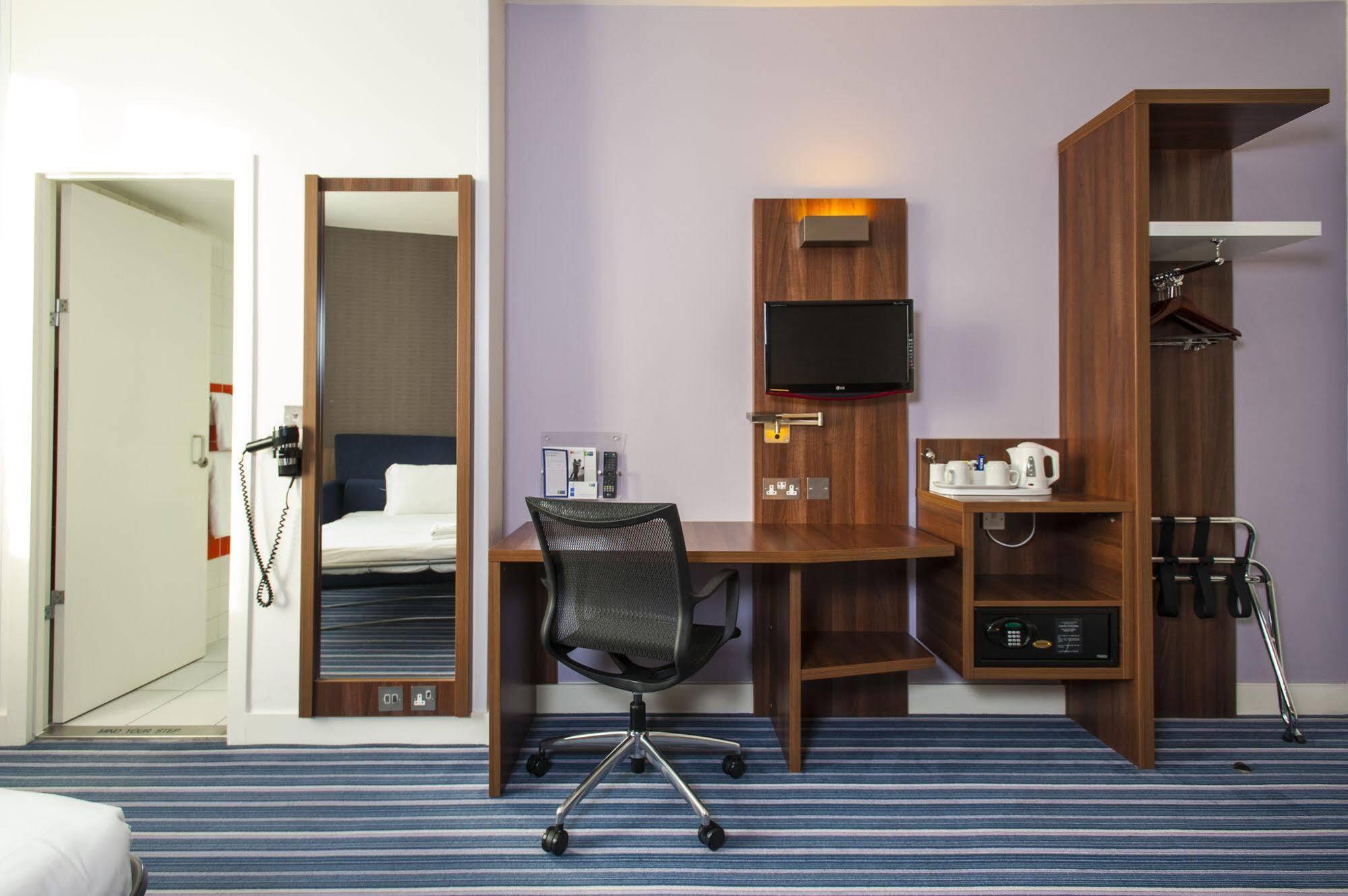 Holiday Inn Express London - Vauxhall Nine Elms, An Ihg Hotel מראה חיצוני תמונה