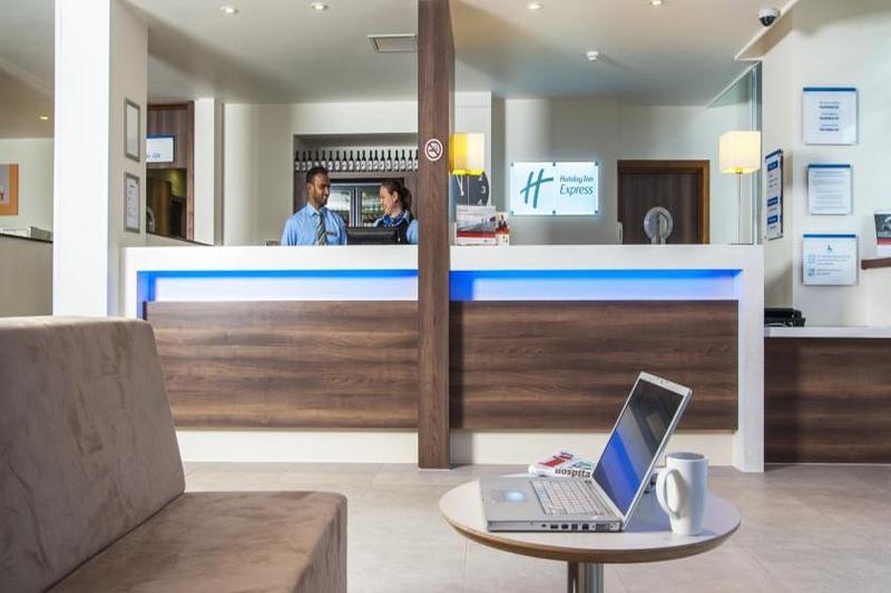 Holiday Inn Express London - Vauxhall Nine Elms, An Ihg Hotel מראה חיצוני תמונה